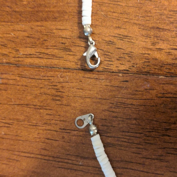 5/$20. Pooka Shell Necklace - Picture 3 of 4